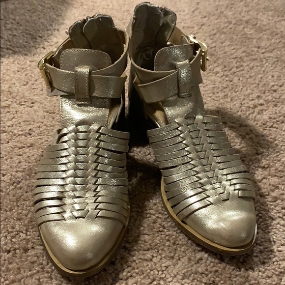 House of Harlow 1960 Shoes - 3/$10 House of Harlow 1960 Gladiator Sandals
